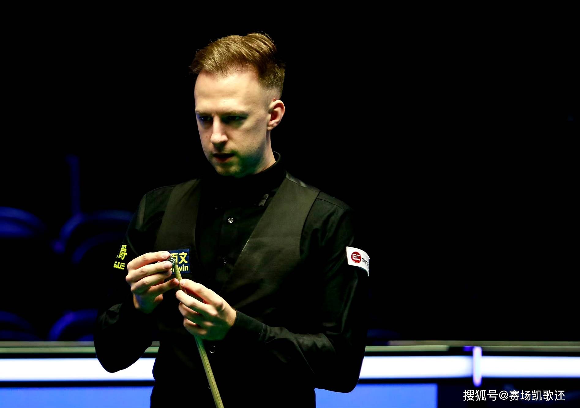 球员必须在 球员必须在