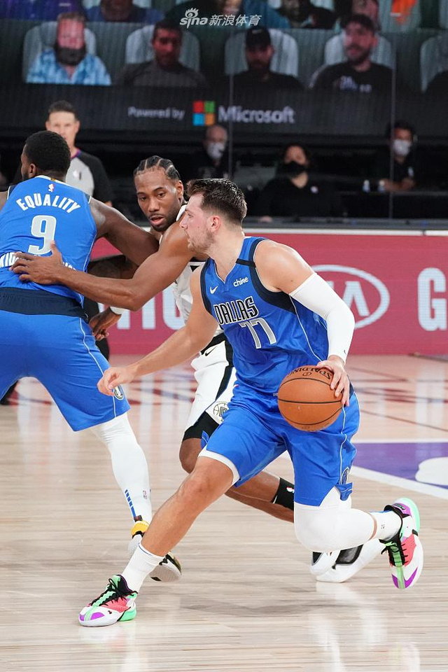 詹姆斯的1 詹姆斯的1